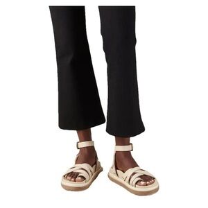 Alohas Buckle Up Sandal, Sz 40